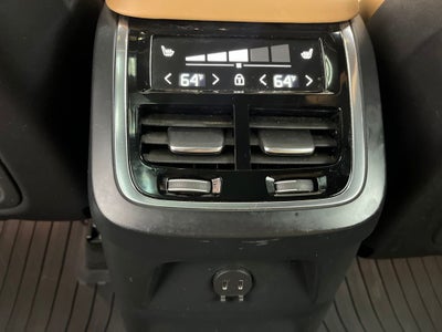 2021 Volvo XC90 Recharge Plug-In Hybrid T8 Inscription 7 Passenger