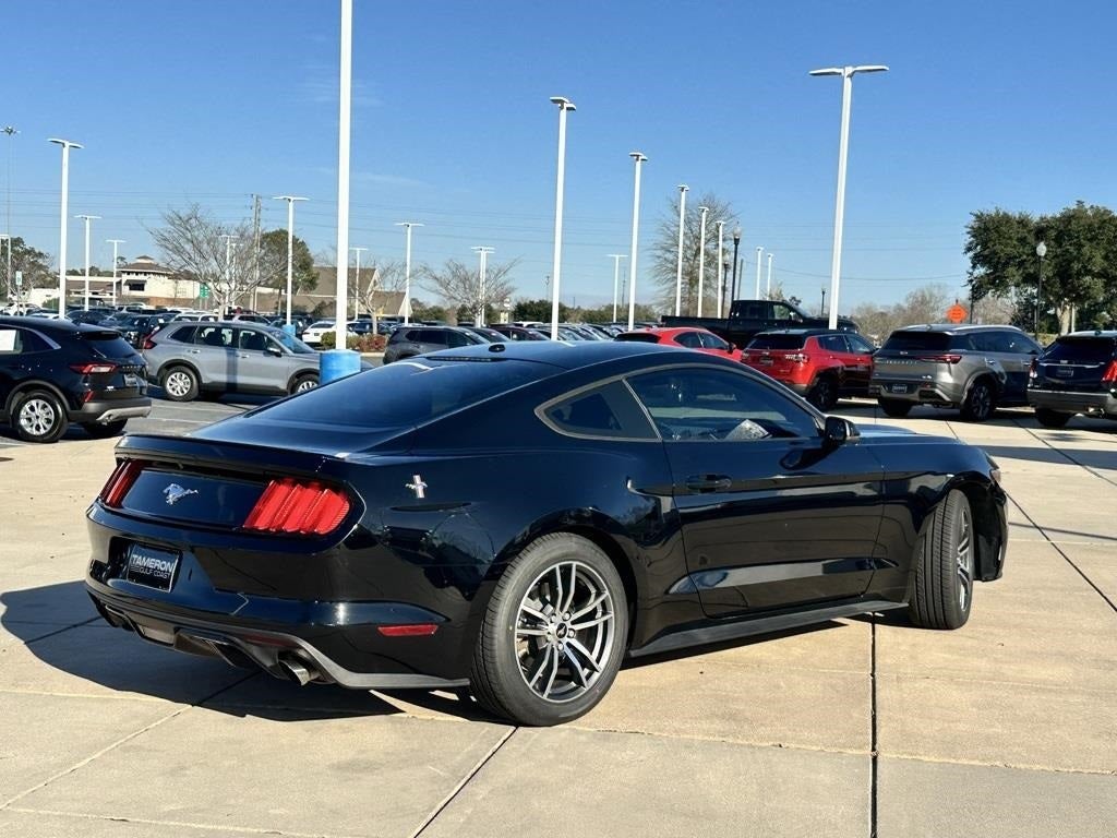 2017 Ford Mustang EcoBoost Premium