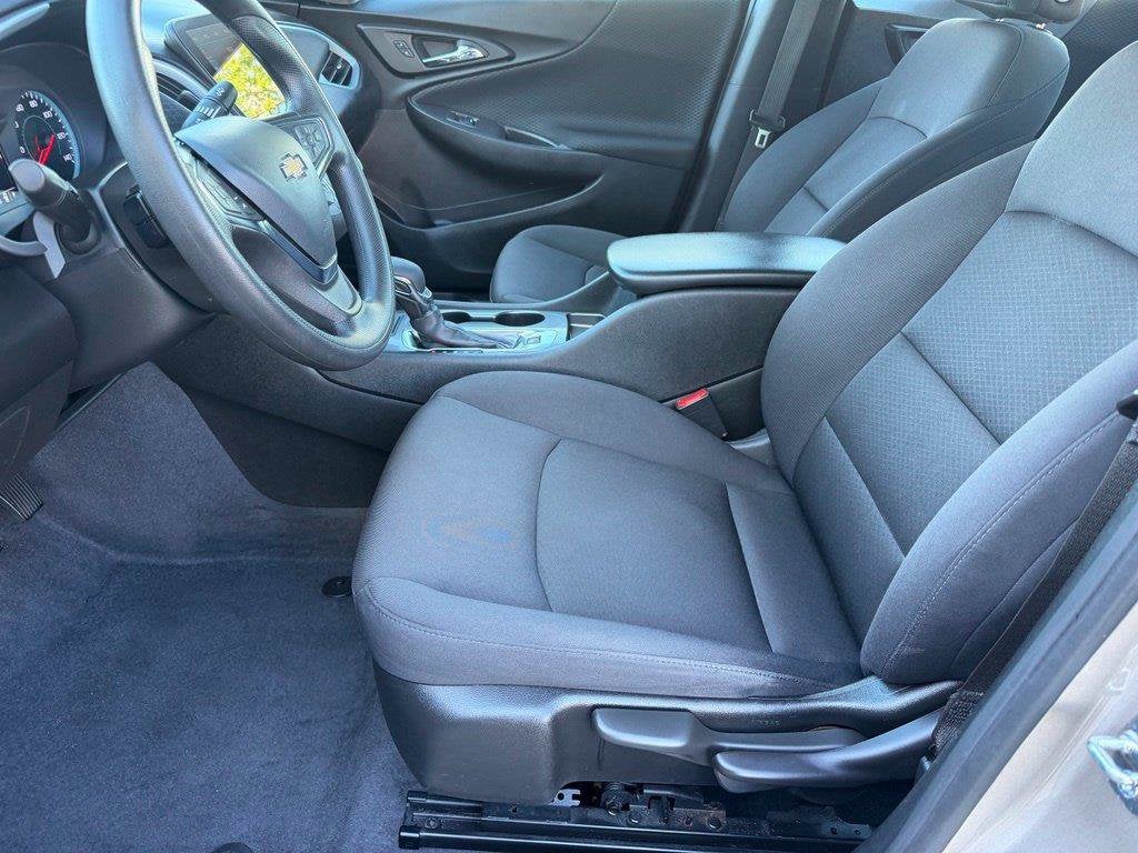 2023 Chevrolet Malibu LS 1LS