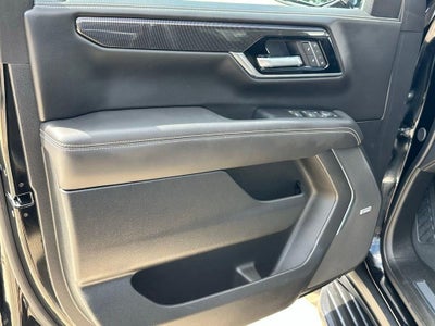 2025 GMC Yukon Elevation