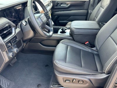 2025 GMC Yukon Elevation