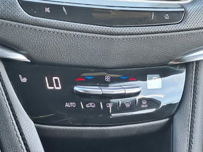 2023 Cadillac XT5 Luxury
