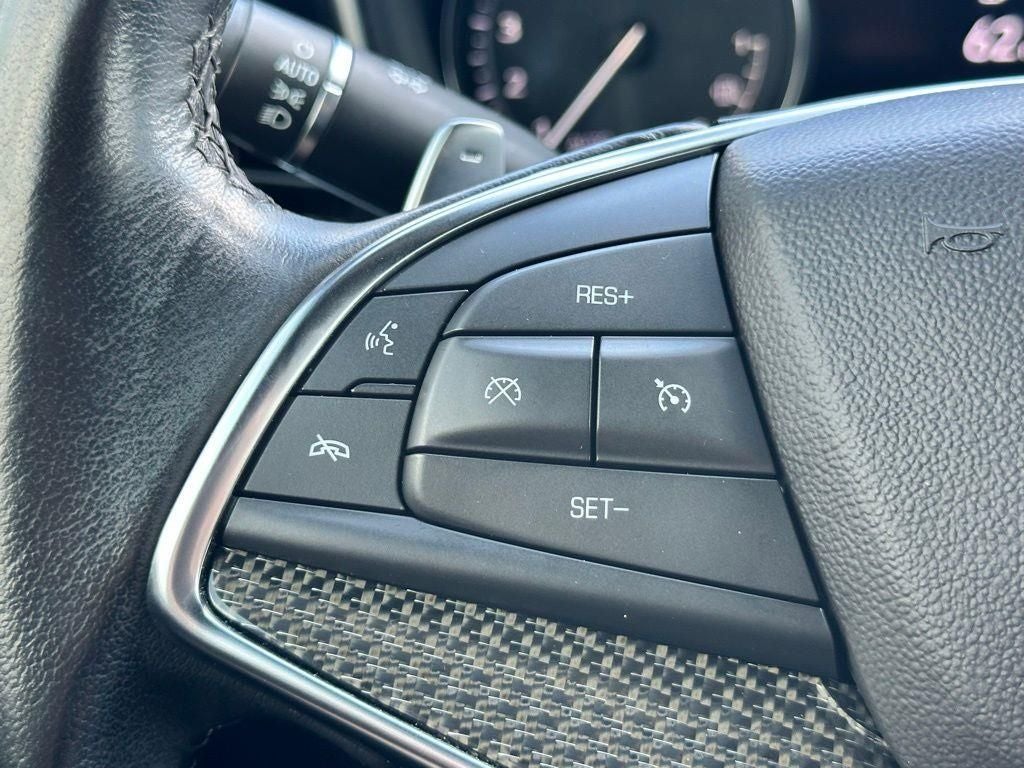 2022 Cadillac XT5 Sport