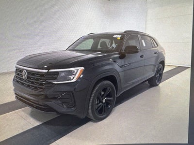 2025 Volkswagen Atlas Cross Sport 2.0T SEL R-Line Black