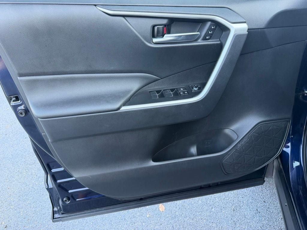 2021 Toyota RAV4 Hybrid XLE Premium