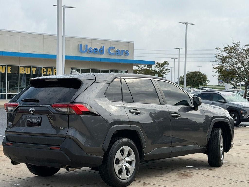 2023 Toyota RAV4 LE