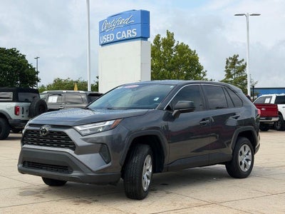 2023 Toyota RAV4 LE