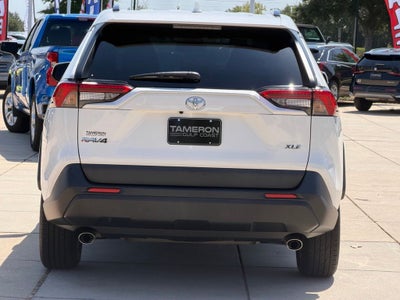 2021 Toyota RAV4 XLE