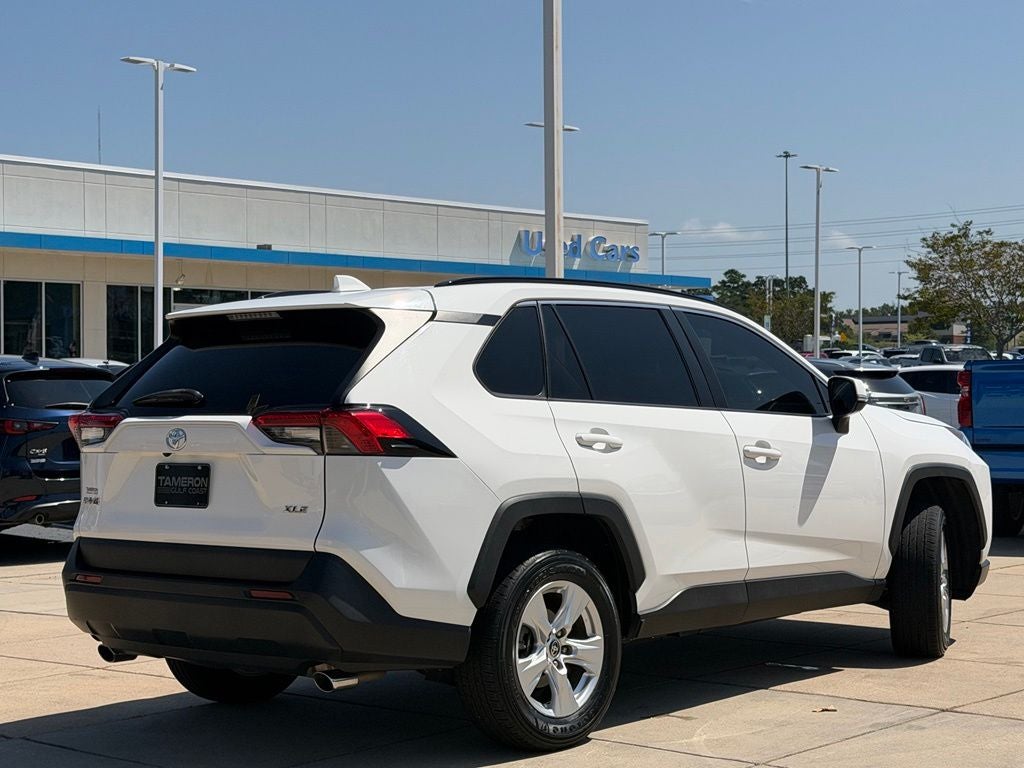2021 Toyota RAV4 XLE