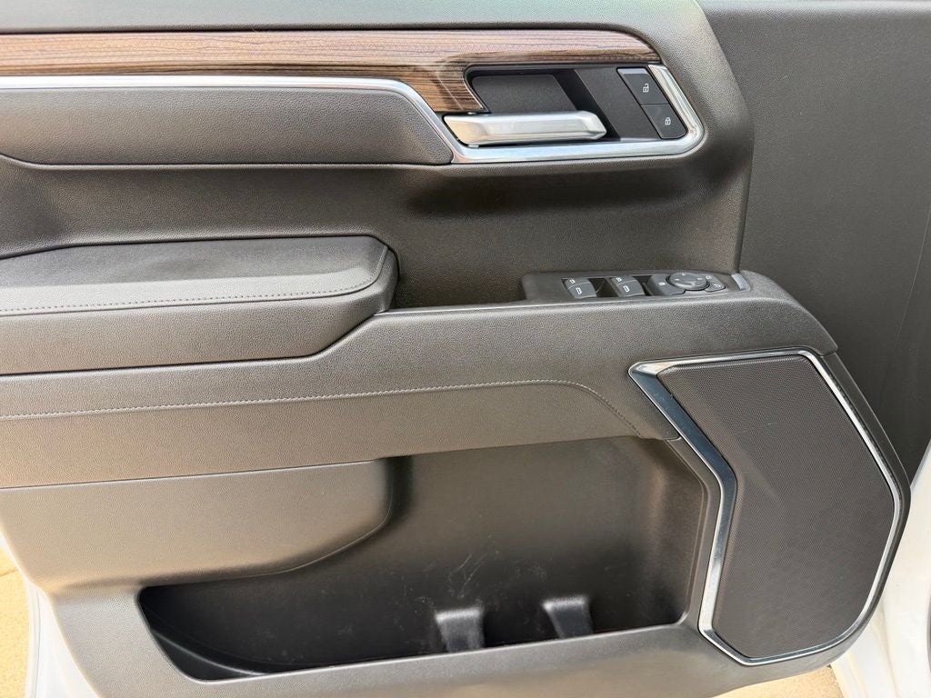 2025 Chevrolet Silverado 1500 LT LT1