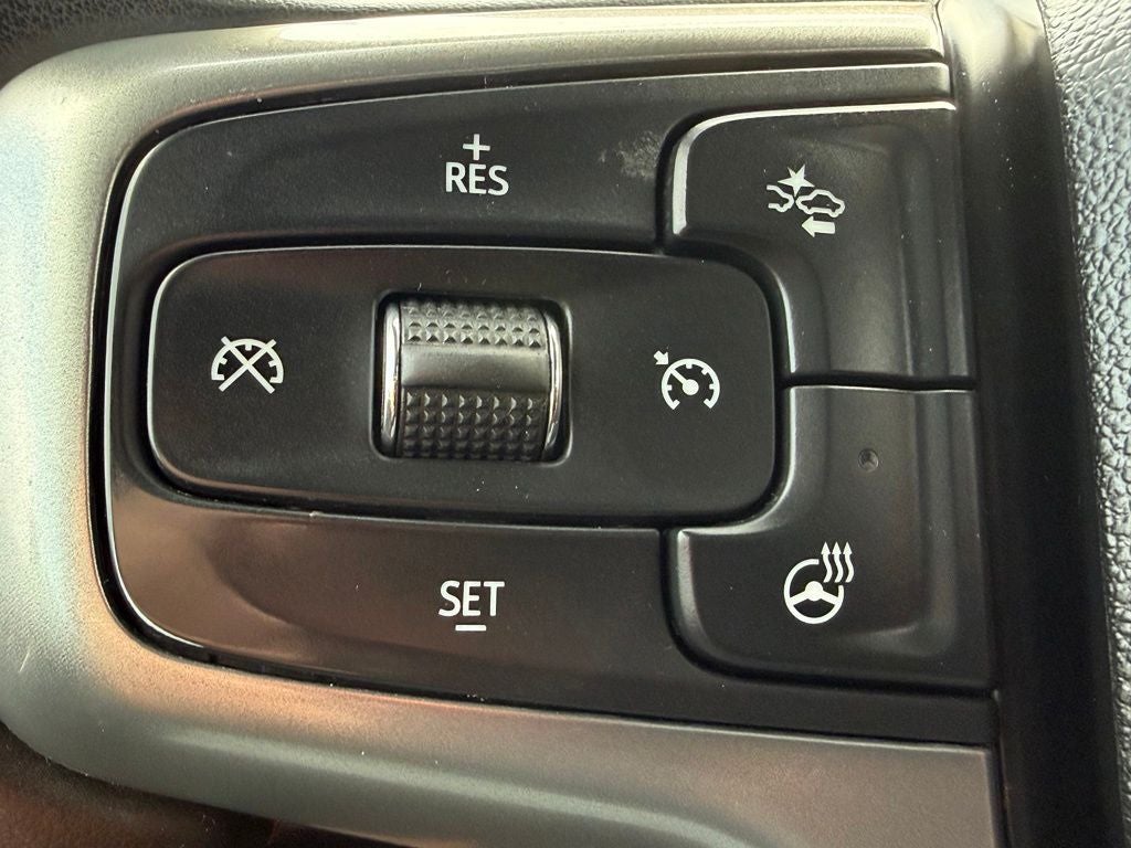 2025 Chevrolet Silverado 1500 LT LT1