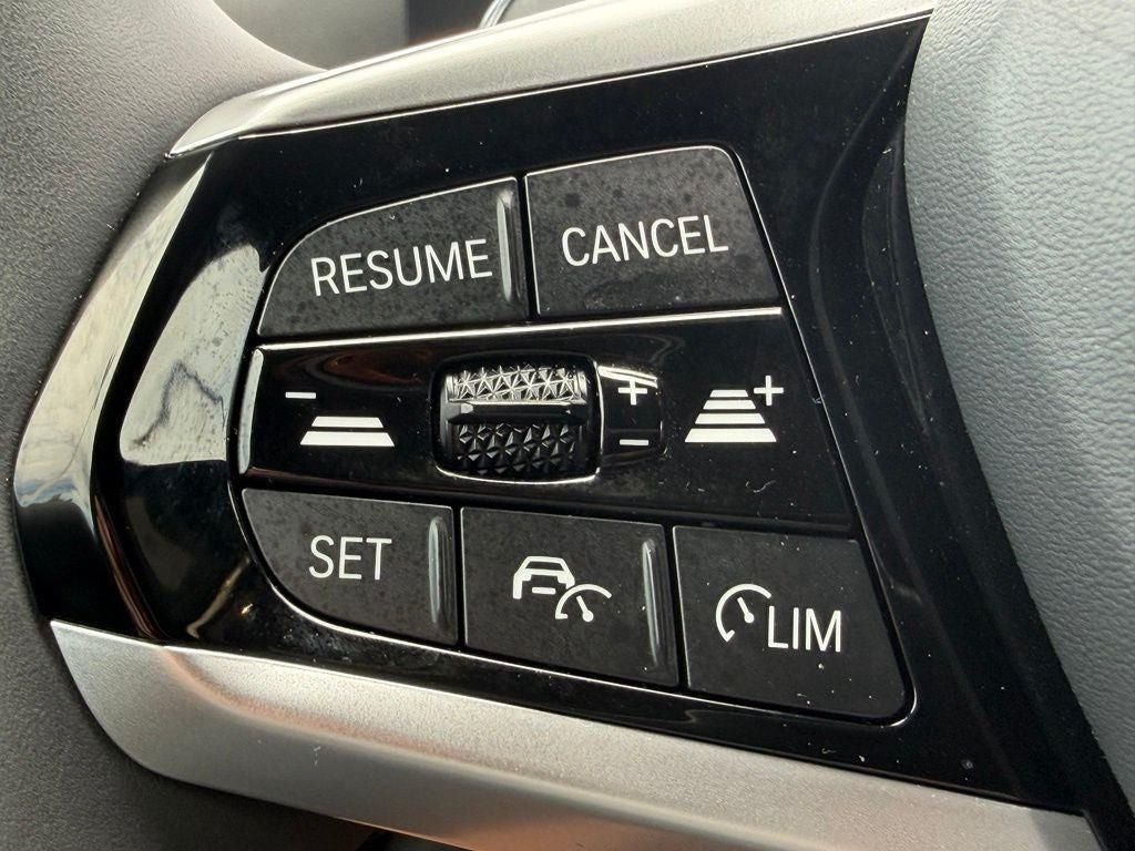 2025 BMW 3 Series 330i