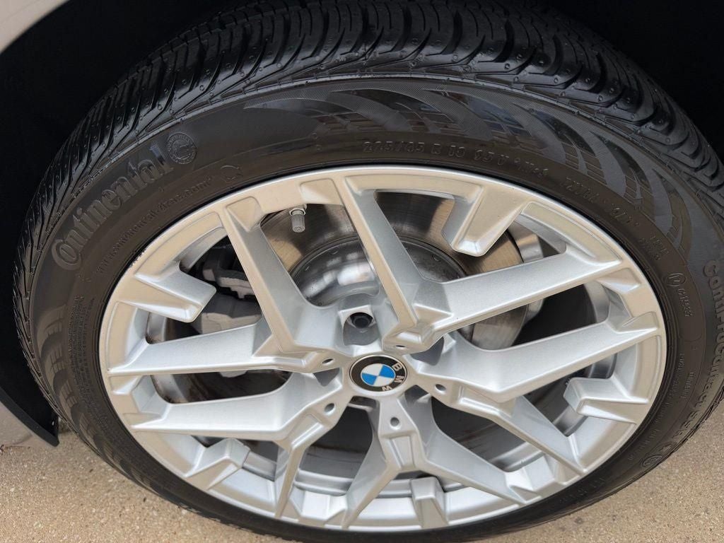 2025 BMW 3 Series 330i