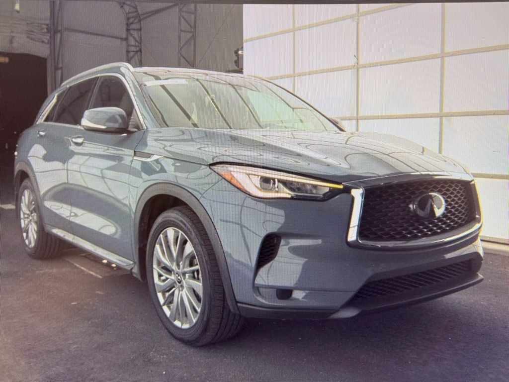 2023 INFINITI QX50 LUXE