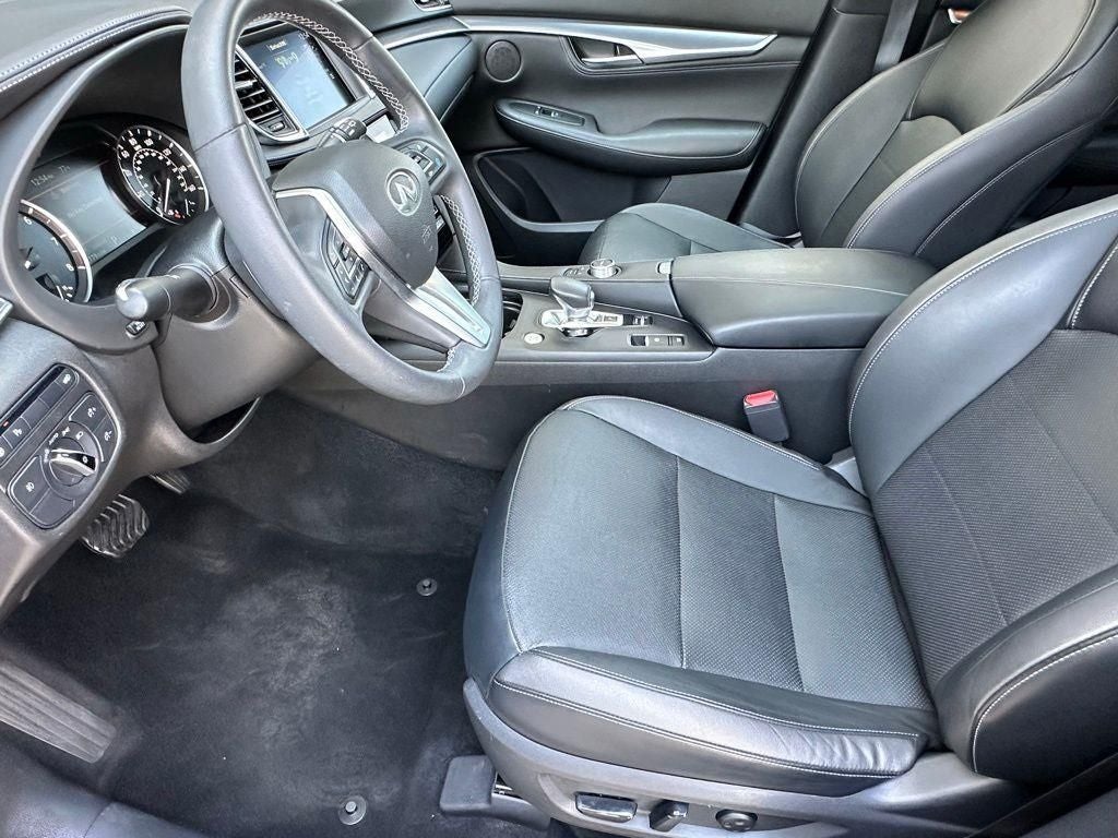 2023 INFINITI QX55 LUXE