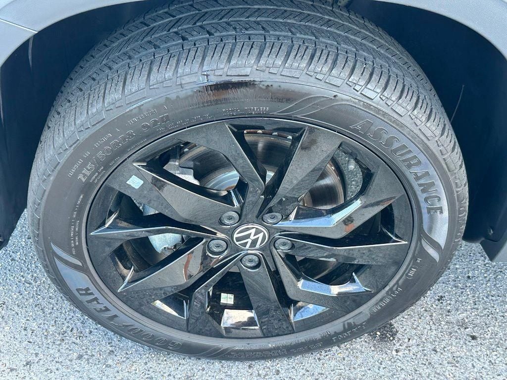 2024 Volkswagen Taos 1.5T SE