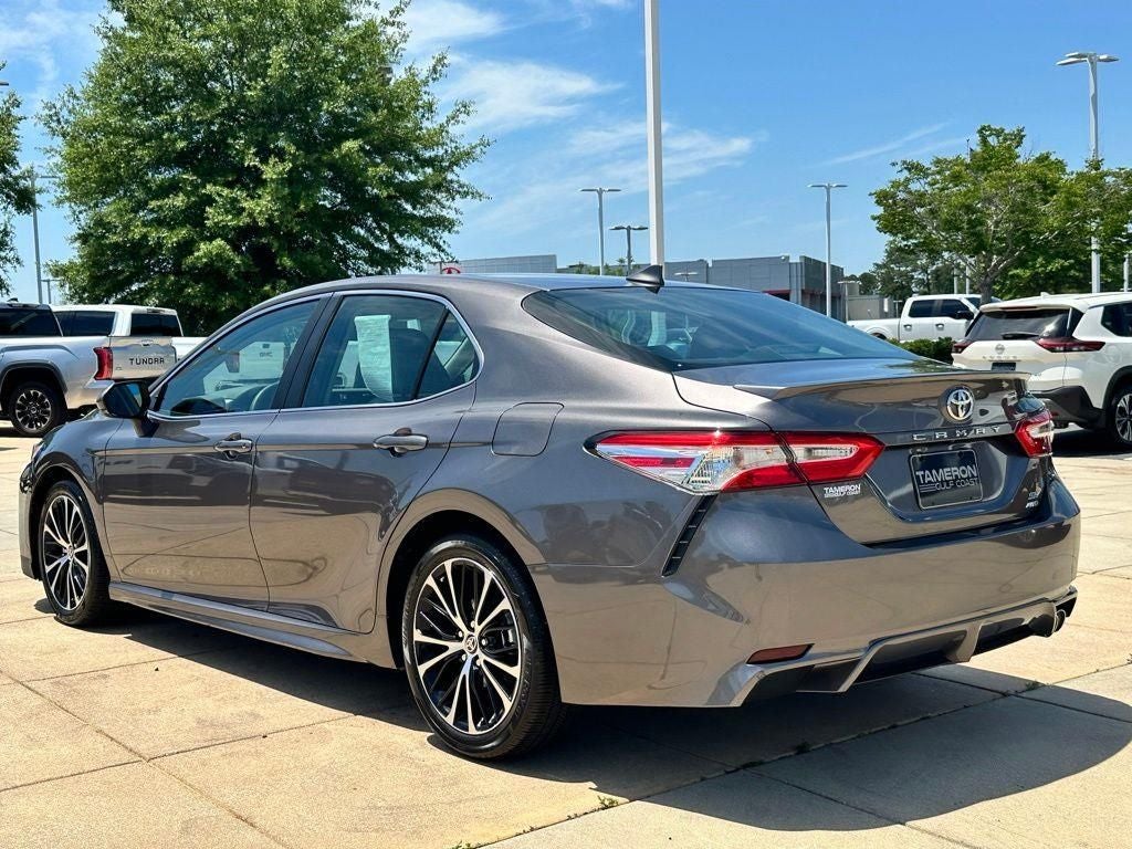 2020 Toyota Camry SE
