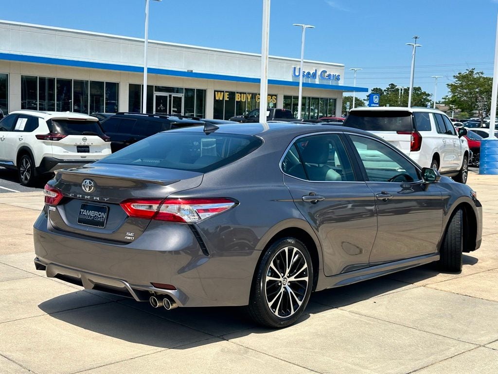 2020 Toyota Camry SE