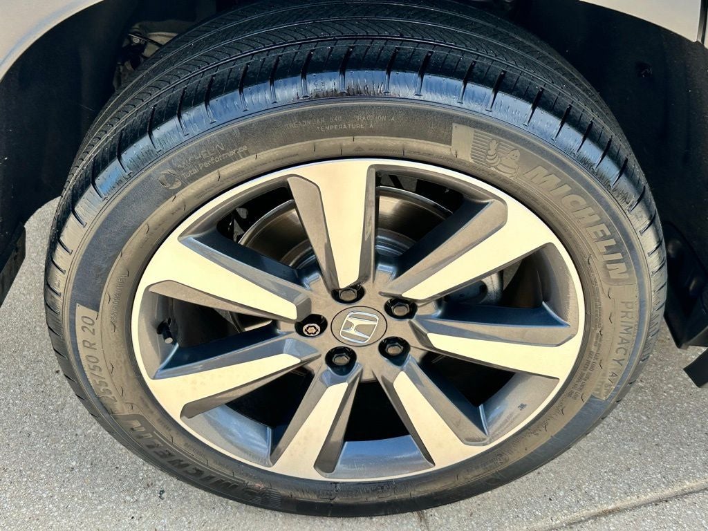 2025 Honda Pilot Touring