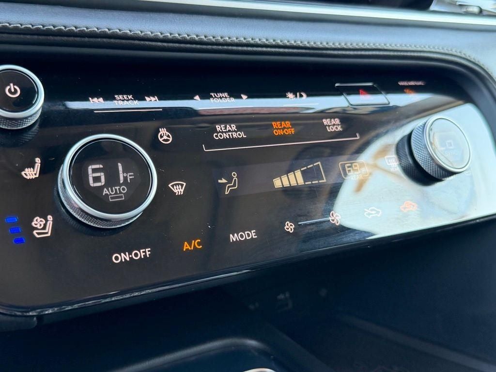 2023 INFINITI QX60 LUXE