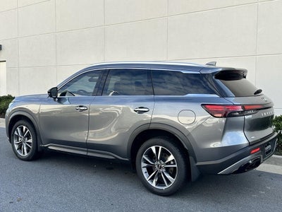 2023 INFINITI QX60 LUXE