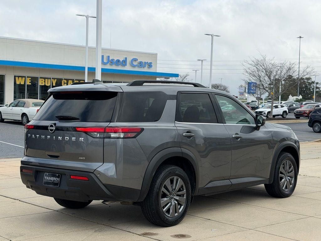 2025 Nissan Pathfinder SV