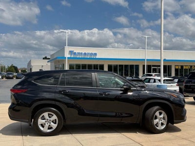 2023 Toyota Highlander LE