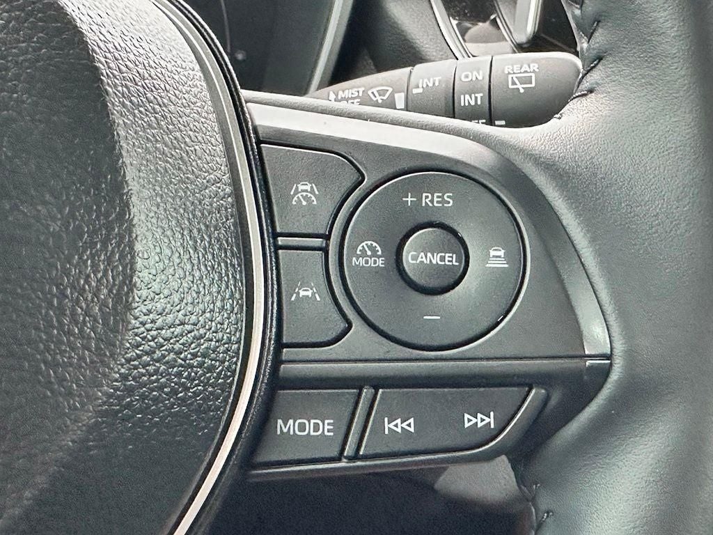 2025 Toyota Corolla Cross XLE