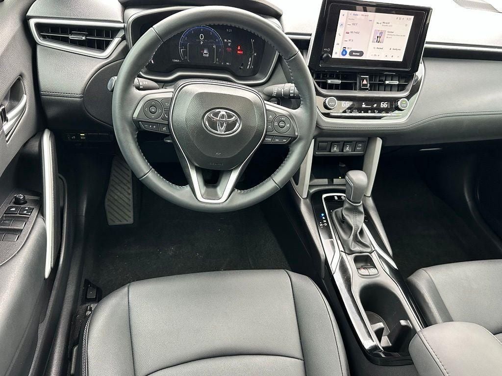 2025 Toyota Corolla Cross XLE