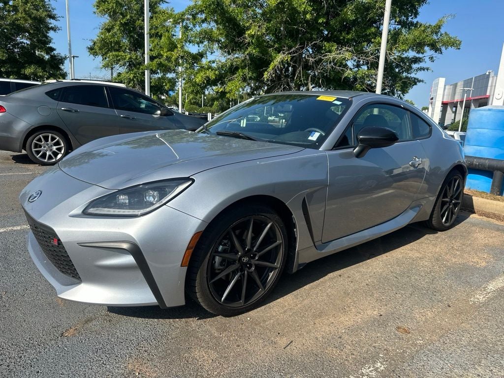2025 Toyota GR86 Premium