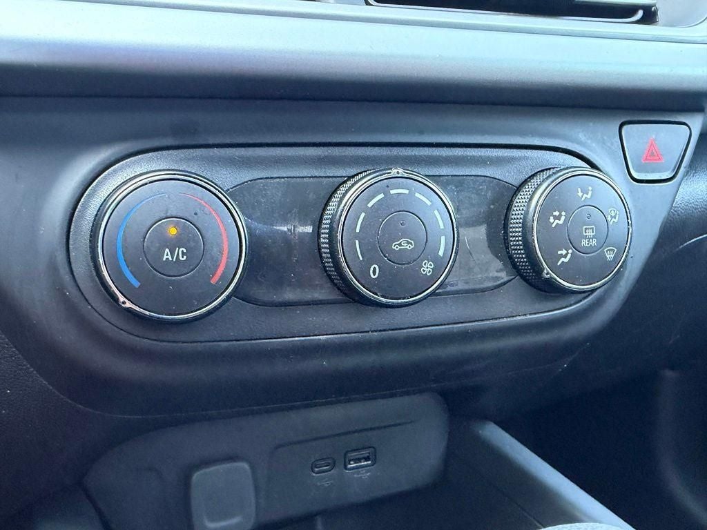 2025 Chevrolet Trax LS