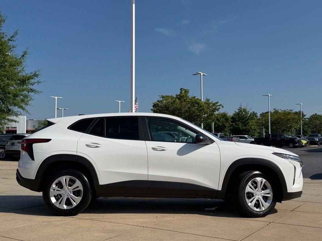 2025 Chevrolet Trax LS