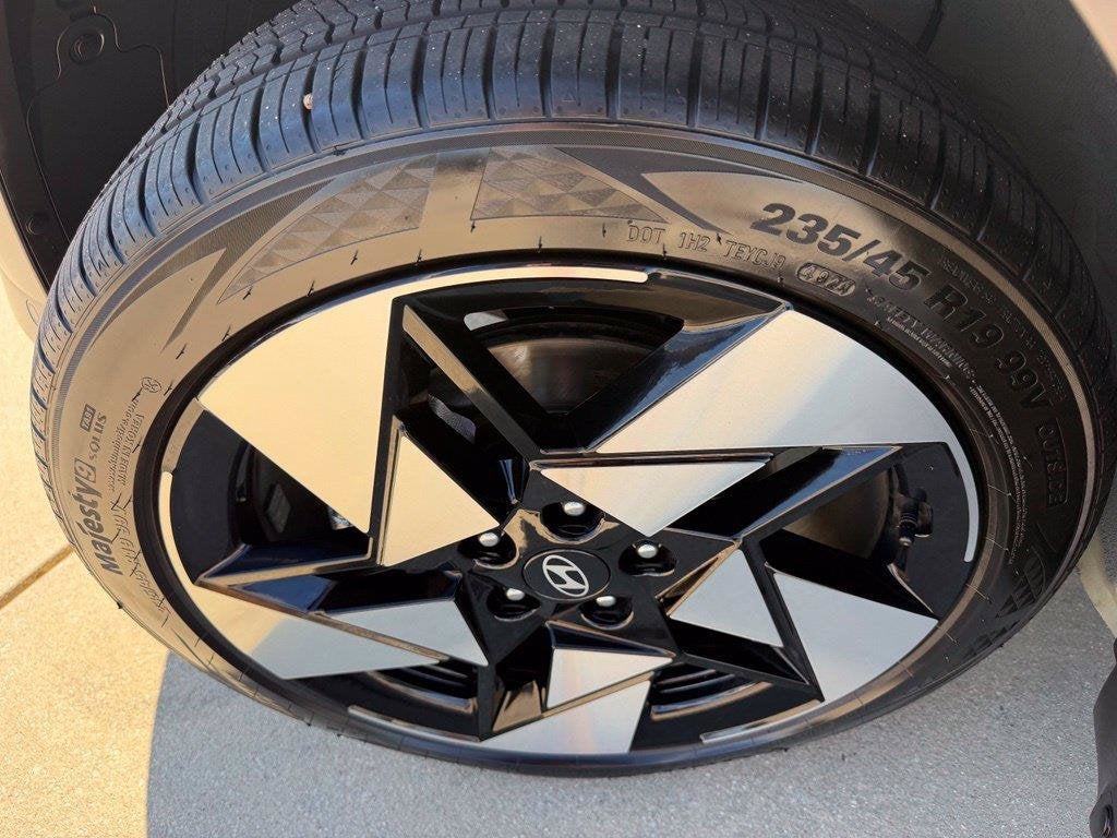 2025 Hyundai Kona Limited