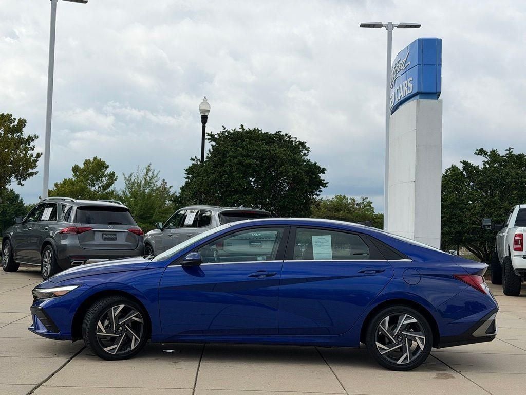 2025 Hyundai Elantra SEL Convenience