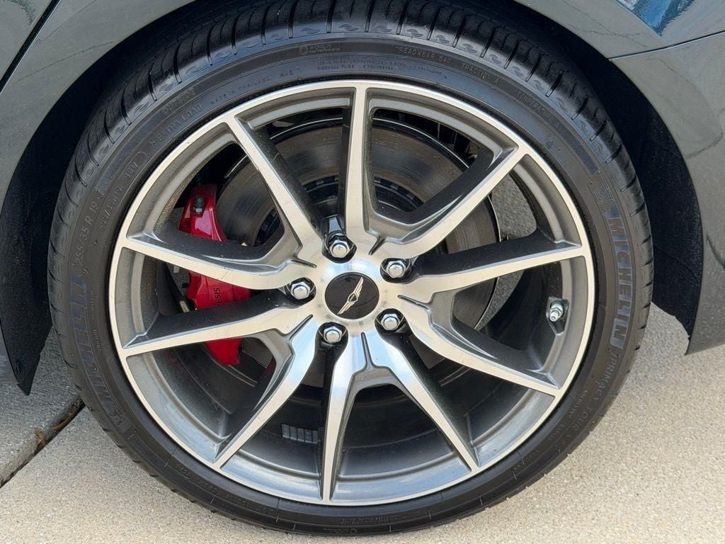 2025 Genesis G70 2.5T