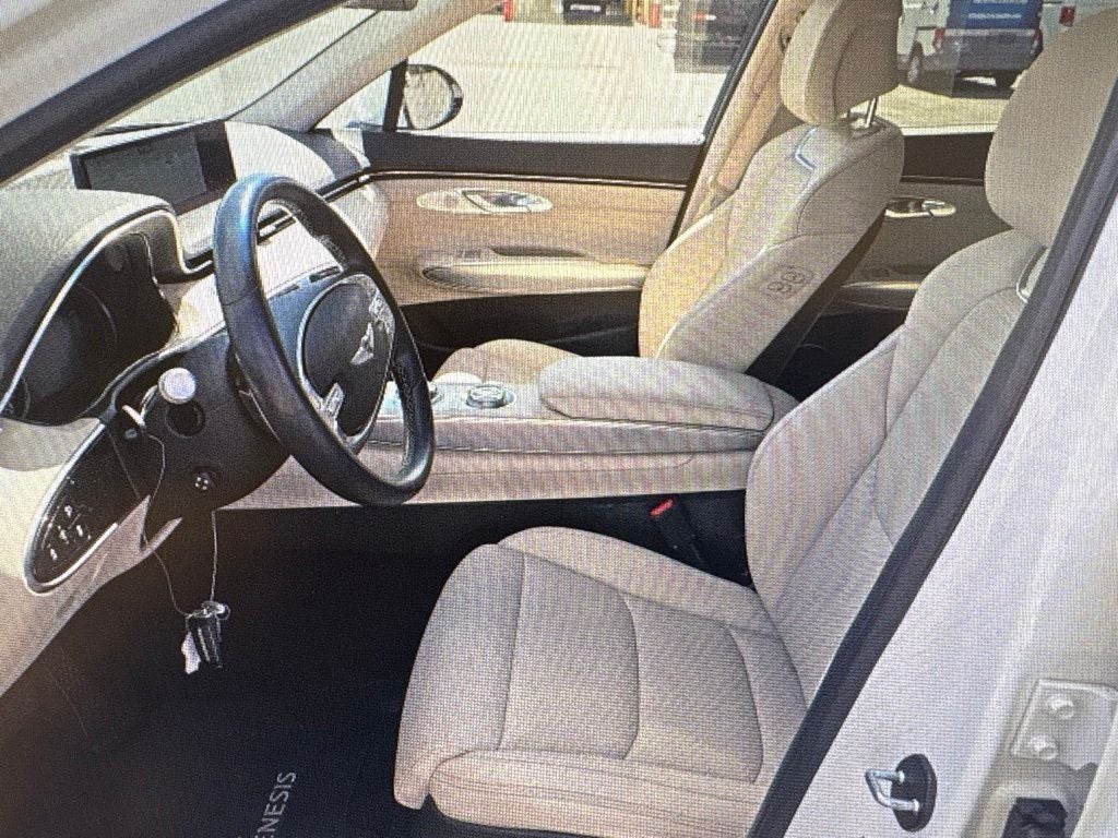 2023 Genesis GV70 2.5T