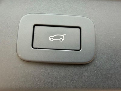 2025 Land Rover Range Rover Velar Dynamic SE