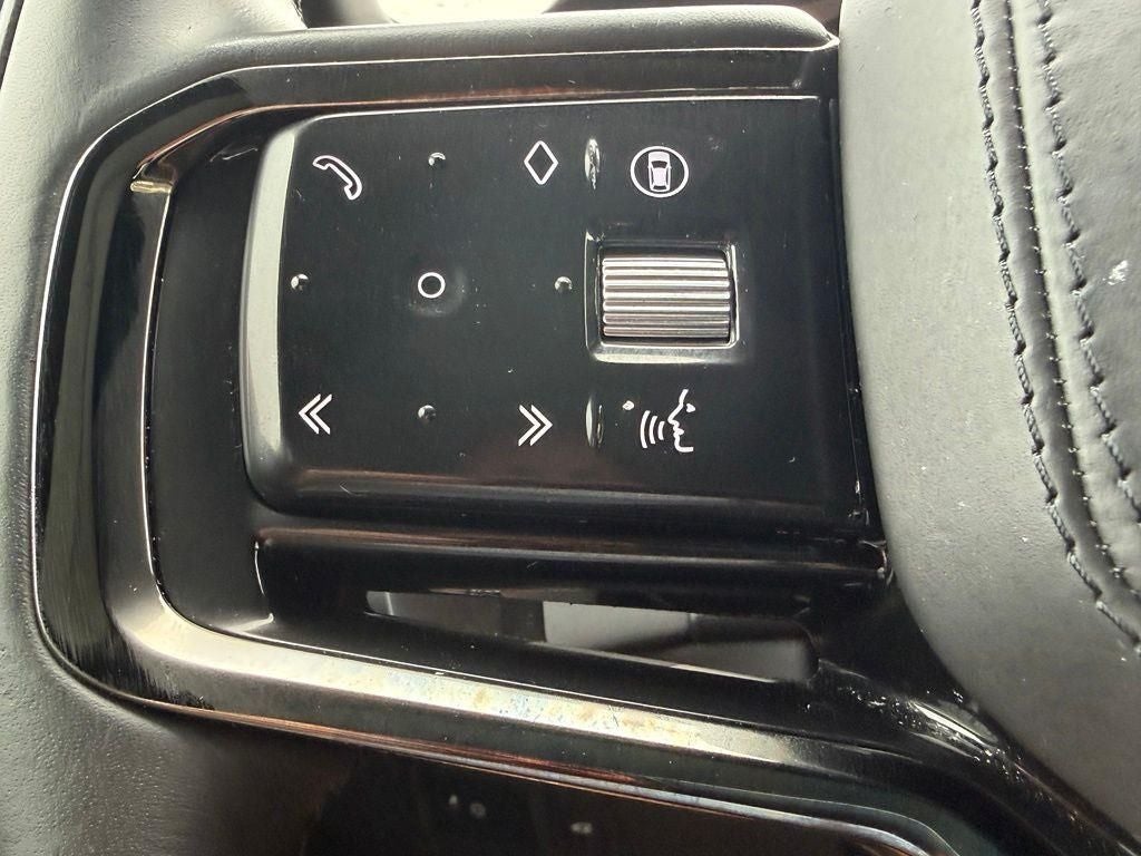 2025 Land Rover Range Rover Velar Dynamic SE