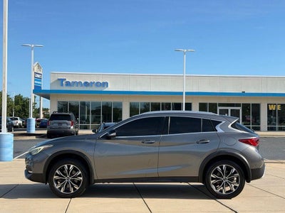 2018 INFINITI QX30 Premium