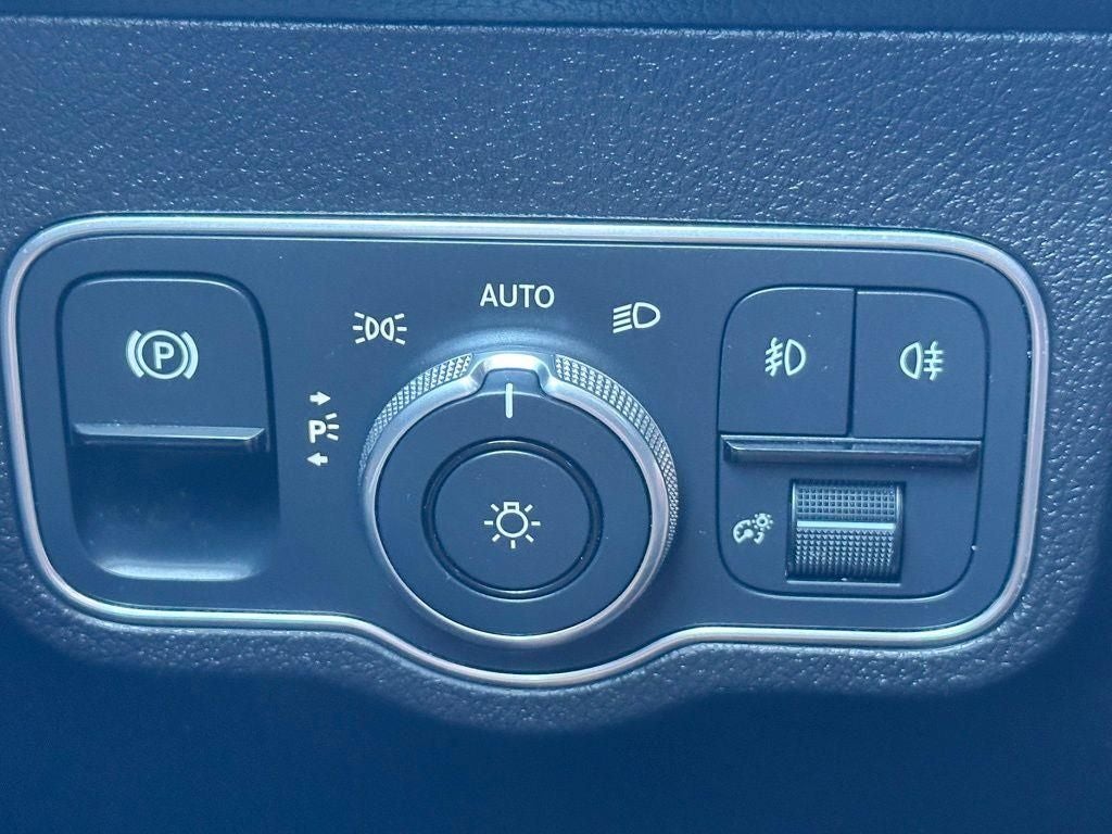 2022 Mercedes-Benz GLB GLB 250