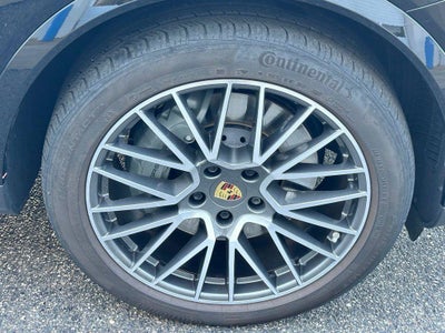 2022 Porsche Cayenne S