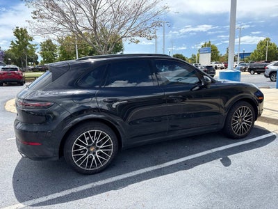 2022 Porsche Cayenne S