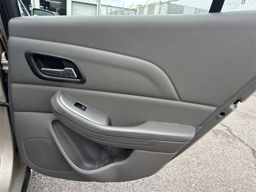 2015 Chevrolet Malibu LS 1LS