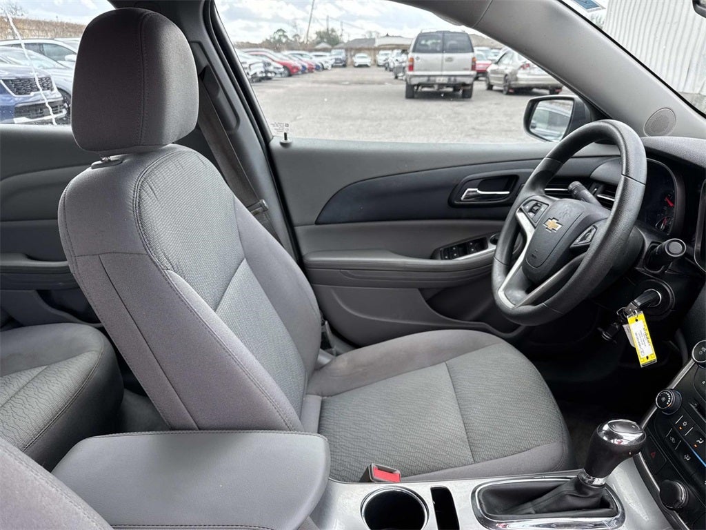 2015 Chevrolet Malibu LS 1LS