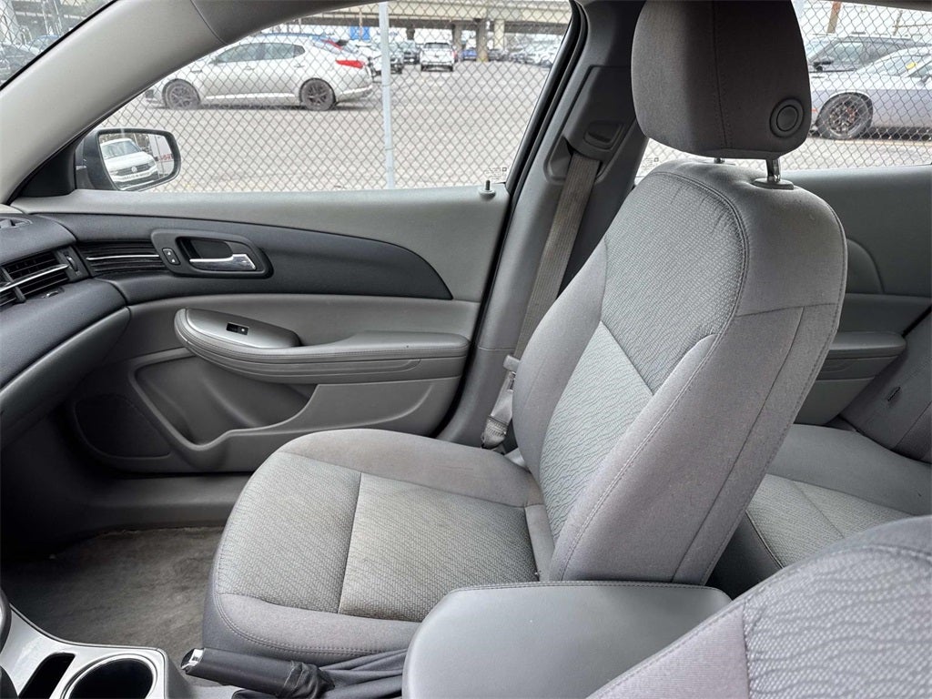 2015 Chevrolet Malibu LS 1LS