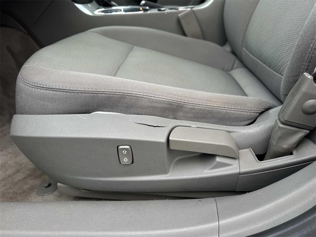 2015 Chevrolet Malibu LS 1LS