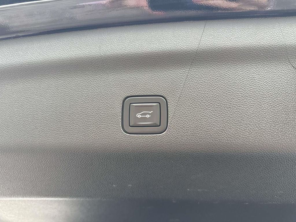 2022 GMC Yukon AT4