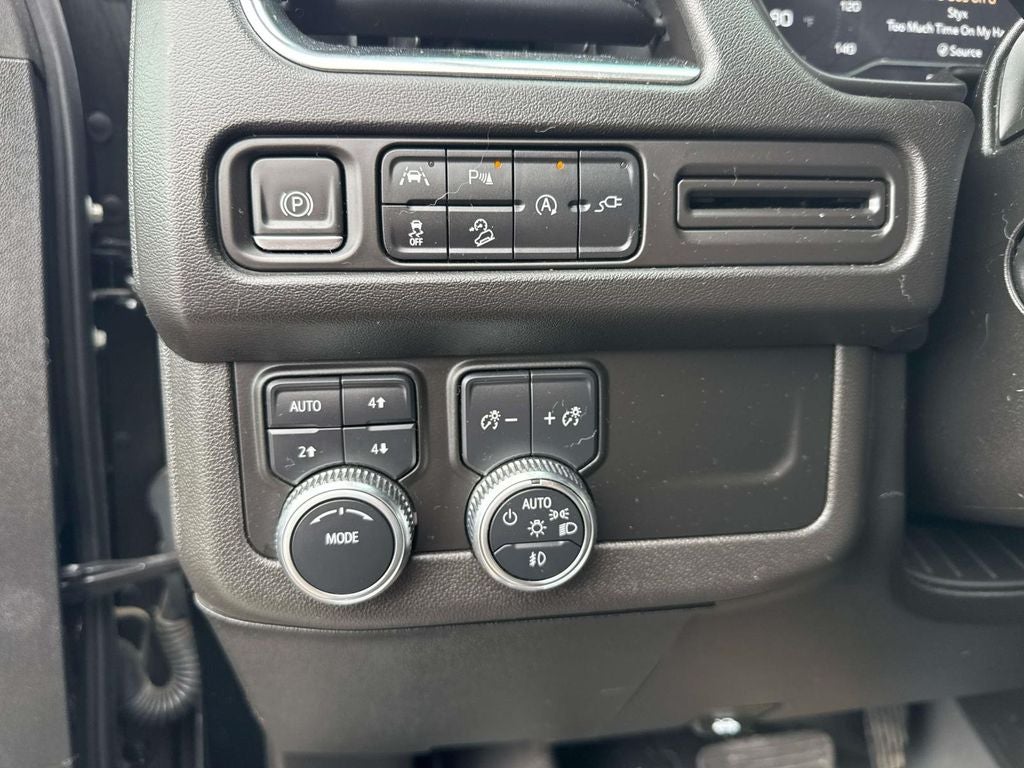 2022 GMC Yukon AT4