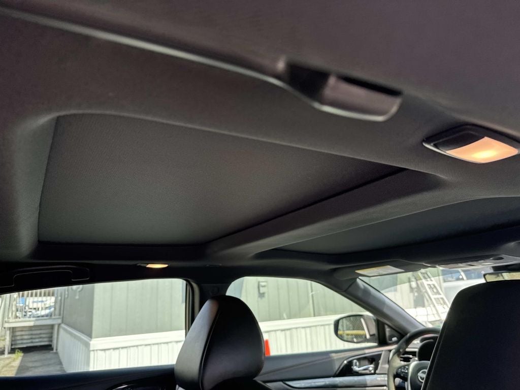 2023 Nissan Maxima SR