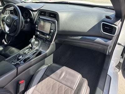 2023 Nissan Maxima SR